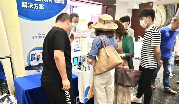 2-pt真人游戏官网展台.jpg