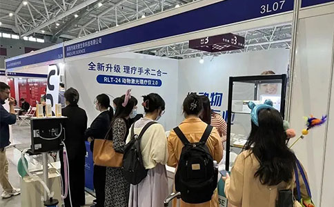 pt真人游戏官网亚宠展首秀，国产动物诊疗设备展风采 